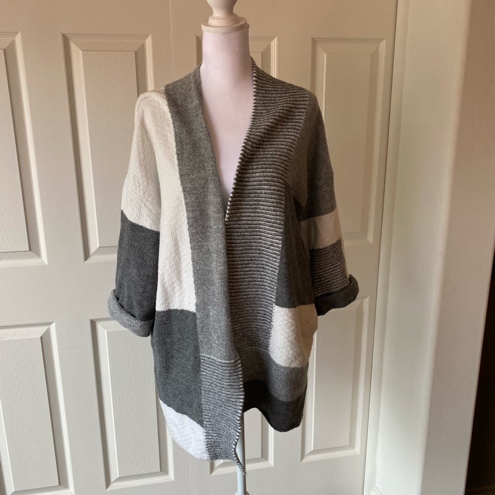 Sweater grey and white size S / M